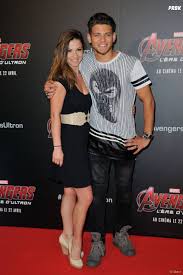 De là à déduire que la belle est en couple avec rayane bensetti, dont elle semblait très proche depuis quelque temps, il n'y a qu'un pas. Rayane Bensetti Et Denitsa Ikonomova Sont Ils En Couple Purebreak