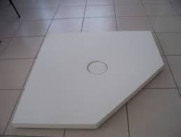 Tutta la gamma rexa design abbinabilità vasche il piatto doccia soprapavimento della collezione fonte è realizzato in corian®. Piatto Doccia Su Misura Piatti Anche In Corian A Prezzi Economici A Vicenza Padova Trieste Udine