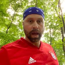 Lance Weddle's Instagram, Twitter & Facebook