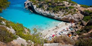 Ein flug nach mallorca bringt sie aber auch zu außerordentlich abwechslungsreichen stränden. Flug Mallorca Jetzt Ihren Flug Buchen Mit Condor