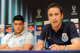 Jul 04, 2021 · pereira sonrası ilk ayrılık yeni sezonda yoluna portekizli çalıştırıcı vitor pereira ile devam edecek olan fenerbahçe'de kadro planlaması tecrübeli hocanın taleplerine göre şekillenmeye başladı. Hulk Vitor Pereira Pictures Photos Images Zimbio