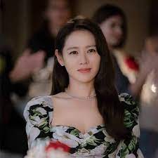 As a teenage actress, she reached the peak of her popularity in the 1970s with the really really film trilogy, which include never forget me, i am really sorry and i really really like you. Son Ye Jin Bio Age Net Worth Height In Relation Nationality Body Measurement Career