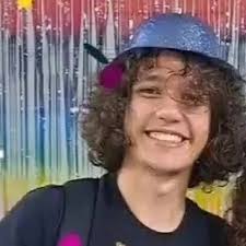 I don't understand why so many people got upset by Clark's birth parents'  message in James Gunn's Superman movie; it's literally the same plot as  Smallville. 🤣