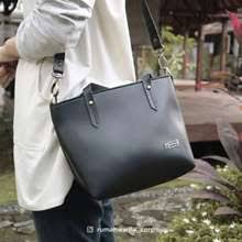 Tas yang siap temani aktifitas kamu setiap hari. Tas Rumah Warna Wanita Terbaru Harga Jual Online