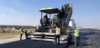 عميلة الأسفلت اي تسفيت الطرقات