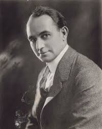 Freddie Cummings's Instagram, Twitter & Facebook