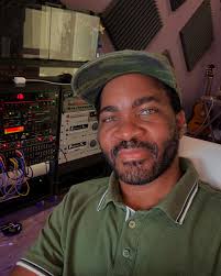 Aaron Bing (@aaronbingofficial) • Instagram photos and videos