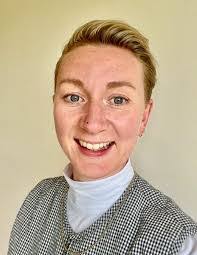 Brittany Oakes's Instagram, Twitter & Facebook