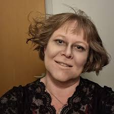 Non fantasy recommendation for a break between series? Just finished the  last Stormlight book having re read the first four books and need a small  break from fantasy series (having also completed