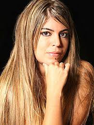 Um dia ela tomou uma decisão surpreendente: Realidade Versus Ficcao Bruna Surfistinha E Deborah Secco