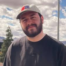 Vaughn Marshall (@vmarshall08)