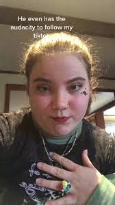 Melinda Laws's Instagram, Twitter & Facebook