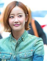 Ellin Kim's Instagram, Twitter & Facebook