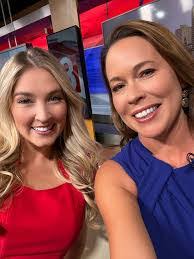 Jillian Andrews's Instagram, Twitter & Facebook