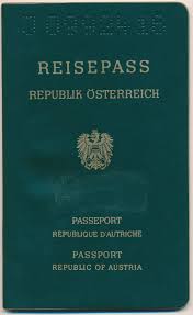 Bei der einreise (am flughafen) ist ein gültiger personalausweis oder reisepass vorzulegen. Datei Old Passeport Austria Reisepass Republick Osterreich 1980 Jpg Wikipedia