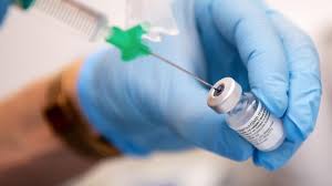 Swissmedic hat den impfstoff von pfizer/biontech zugelassen. Ist Es Moglich Corona Impfstoffe Zu Kombinieren Zdfheute