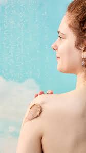 Posh White Chocolate And Rose Body Scrub