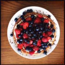 Receptet har jag mixat ihop från två olika recept jag hittat i min stora hög med mattidningar. Tarta Med Mandelbotten Gradde Och Bar Tarta Bar Gradde