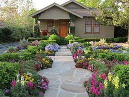 15 Clever And Inexpensive Ways To Brighten Up Your Garden Garden Lovers Club Front Yard Landscaping Design Front Yard Garden Craftsman Landscaping