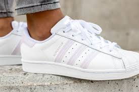 Hier finden sie, was sie suchen: Adidas Women S Superstar Cloud White Purple Tint Fv3374