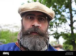 Crowd women 1920s hi-res stock photography and images