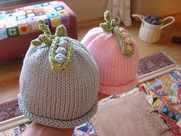 3,5 un contagiri e 1 marcapunti 1 ago da lana per fermare i fili 30 cm di nastro per decorare il cappellino con un fiocchino colorato secondo i gusti sullo schema in pdf comunque trovi tutte le spiegazioni corrette. Il Berretto Perfetto Da Fare Con I Ferri Diritti La Maglia Di Marica