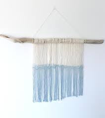 Macrame wall hangings are oh so boho and instantly add a pop of rustic, sophisticated touch to your plain boring wall. Easy Diy Macrame And Driftwood Wall Hanging Dans Le Lakehouse