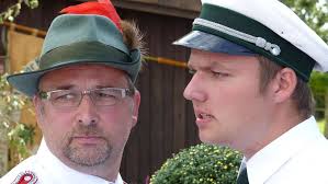 Nach Vater-Sohn-Duell: Frank Büscher ist neuer Kaiser "Am Nierstenholz"