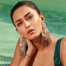 Barbara Hershey as Erica Sayers in 'Black Swan' HD wallpaper