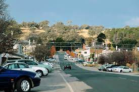 Molong is a small town in the central west region of new south wales, australia, in cabonne shire. Molong Wikipedia