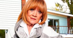 Corrie's Amanda Barrie explains worrying tweet which left fans concerned  for her welfare