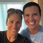 Leslie Boldt's Instagram, Twitter & Facebook