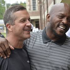 Willis McGahee becomes emotional as he announces his retirement as a  Baltimore Raven