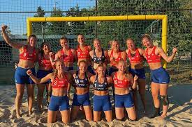 After 1936, field handball was no longer played at the games, except as a demonstration sport in 1952 in helsinki. Bye Bye Bikinis Athletes At The Olympics And Beyond Fight Sexist Uniforms Wsj