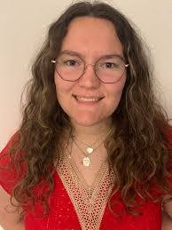 Eva Oswald's Instagram, Twitter & Facebook