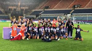 (salle de l'axel) samedi 6 octobre à partir de 20 heures, vingt séances de cinéma… Planete Racing La Nuit La Plus Longue