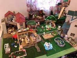Calico Critters Playtable At Home Calicocrittersdisplay Calicocrittersplaytable Calicocritterscollection Calico Holiday Decor Critter