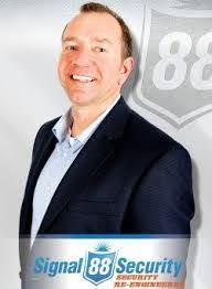 Mark Hillstrom's Instagram, Twitter & Facebook