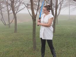 The style of the jedi tunic basically just a slightly thinner version of a martial arts gi (which i suppose is very fitting check back next week for part 2 of the diy jedi costume, the brown outer robe tutorial. Diy Jedi Tunic How To Make A Costume Sewing On Cut Out Keep How To By Cheryl