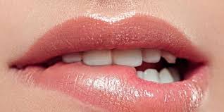 They can, therefore, both cause and aggravate symptoms of dry mouth. 6 Easy Ways To Make Canker Sores Less Painful Women S Health