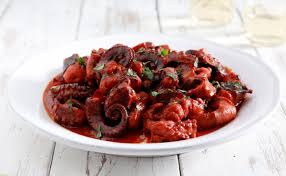 Fatele cuocere più o meno per una decina di minuti, calcolandoli dal primo sbuffo di vapore. Ricetta Polpo In Umido Cucchiaio D Argento