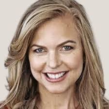 Laura Garnett's Instagram, Twitter & Facebook