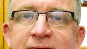 Bates receives Eliot Award