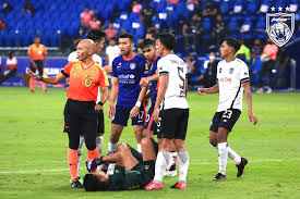 6 aksi semangat kesukanan bola sepak yang paling hebat pernah berlaku. Mora Terengganu Tiada Semangat Kesukanan Football Tribe Malaysia