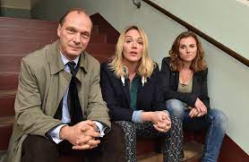 Karin hanczewski spielt karin gorniak. Karin Hanczewski Privat So Denkt Der Tatort Star Uber Kinder Und Familie News De