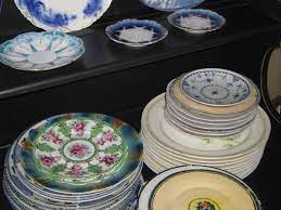 Here is a vintage, beautiful platter by spode copeland. Collecting Antique And Vintage Plates And Dishware Hobbylark