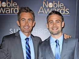 Der bruder von paul walker hat angeblich das angebot erhalten, die rolle des brian o'conner in „fast & furious 7 zu übernehmen. Paul Walkers Bruder Erwagen Neuen Fast And Furious Film
