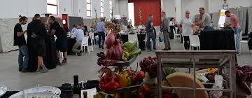 Per tutto il giorno babbo natale arriverà dalla lontana lapponia per. Meetup 2016 Tendenze Di Un Mercato In Cambiamento Marmi Rossi Spa