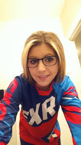 Courtney Bullis (@c_starr26)