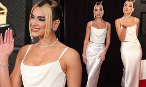 21 songs that helped dance music get its mojo back in 2020. Grammy Awards 2020 Dua Lipa Leads The British Arrivals On The Red Carpet Daily Mail Online
